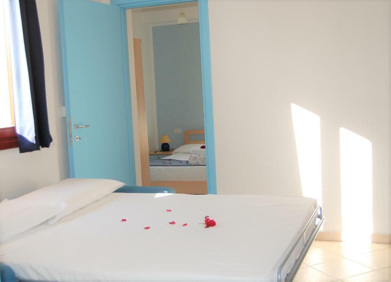 I Lentischi Aparthotel วิลลัสซีมีอุส ภายนอก รูปภาพ