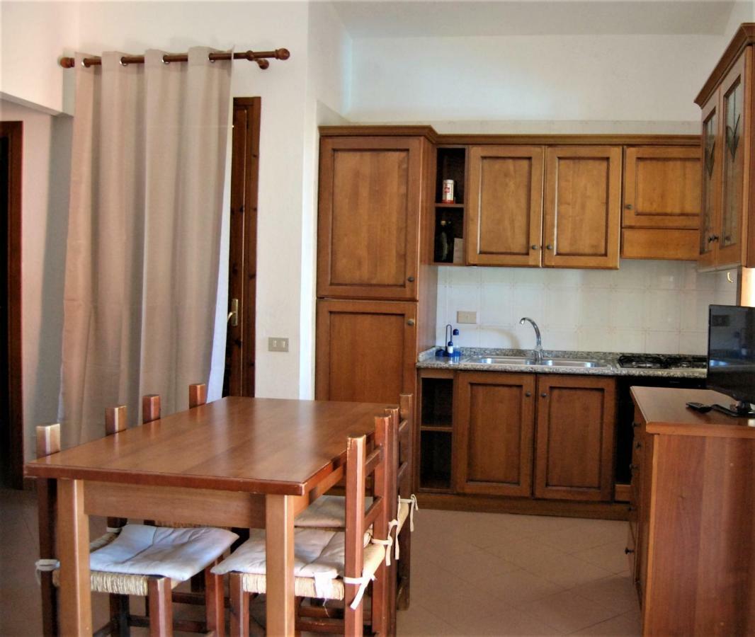 I Lentischi Aparthotel วิลลัสซีมีอุส ภายนอก รูปภาพ